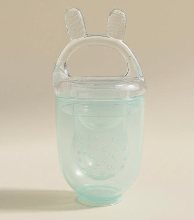 Chupa de fruta conejo